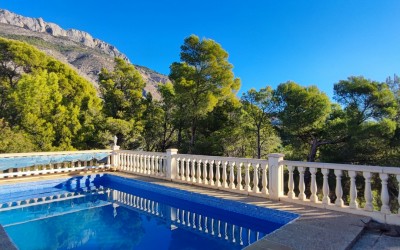 Villa met prachtig uitzicht op de bergen in Altea La Vella